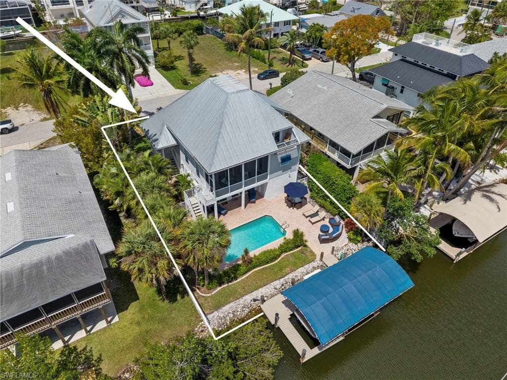 1286 Rainbow CT NAPLES, FL 34110