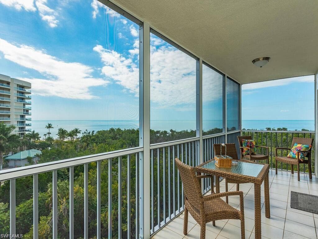 1 Bluebill AVE 709 NAPLES, FL 34108