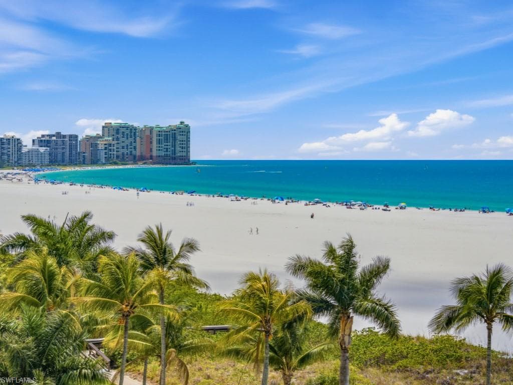 180 Seaview CT 706 MARCO ISLAND, FL 34145