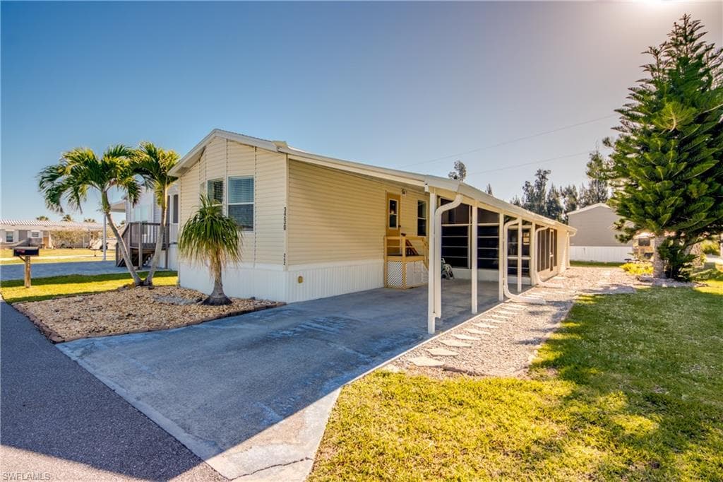 7230 Ladyfish DR ST. JAMES CITY, FL 33956