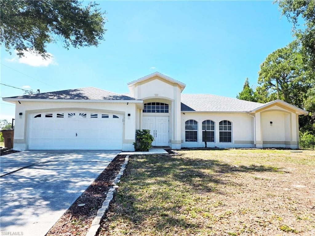 5301 Banning ST LEHIGH ACRES, FL 33971