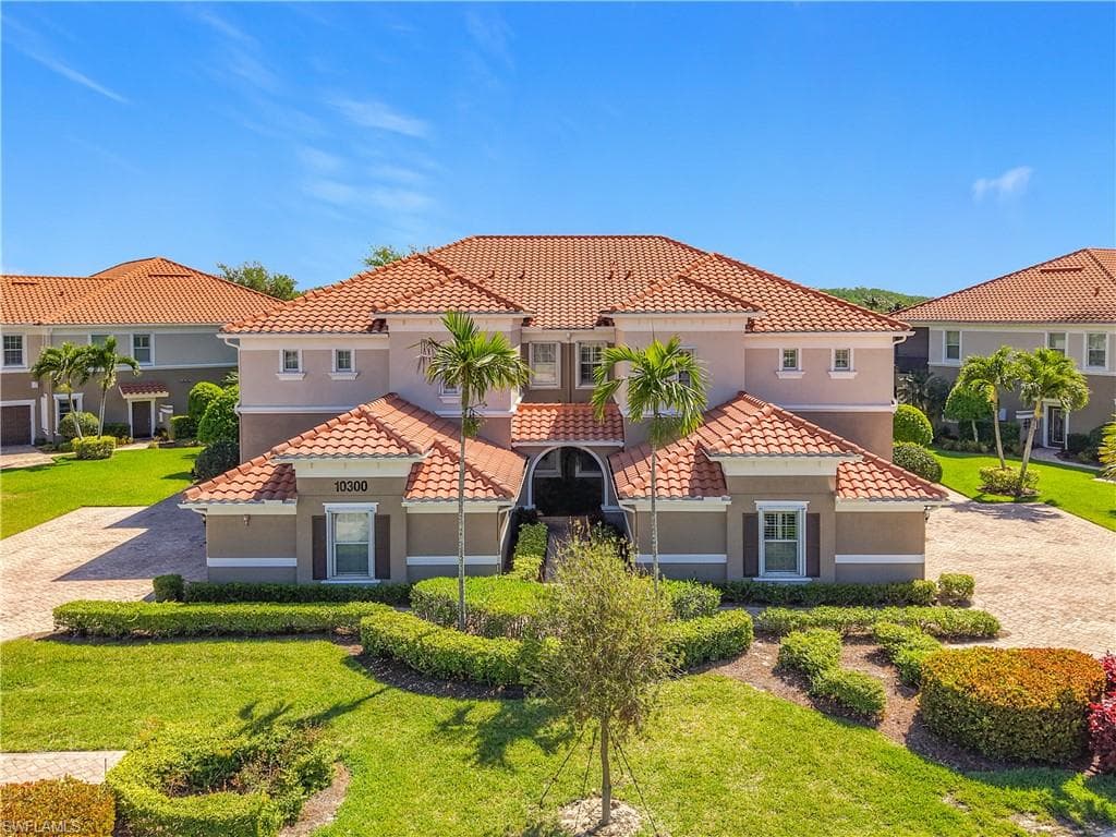 10300 Glastonbury CIR 202 FORT MYERS, FL 33913