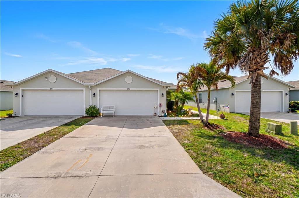9158 Aegean CIR LEHIGH ACRES, FL 33936