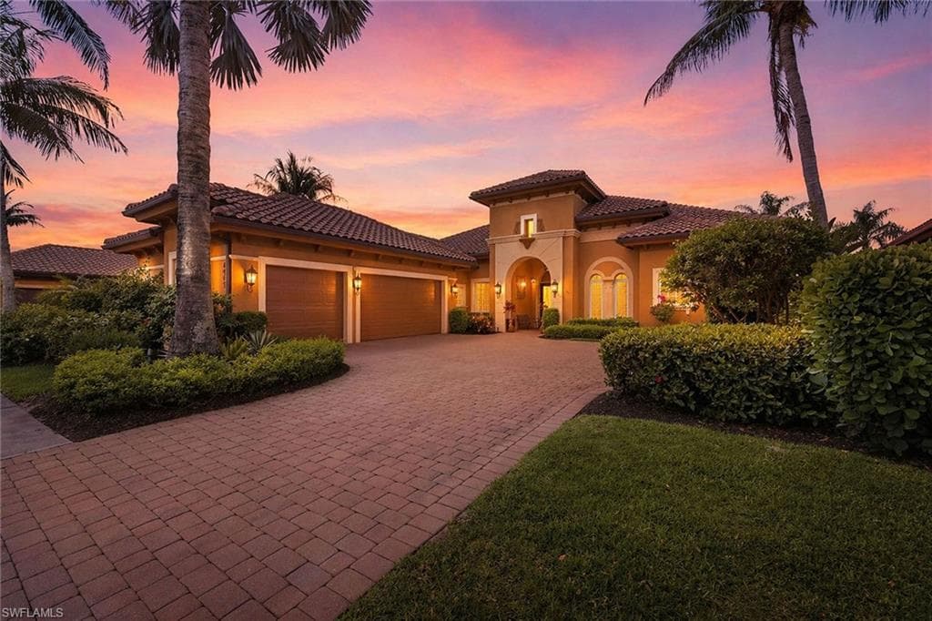 8907 Shenendoah CIR NAPLES, FL 34113
