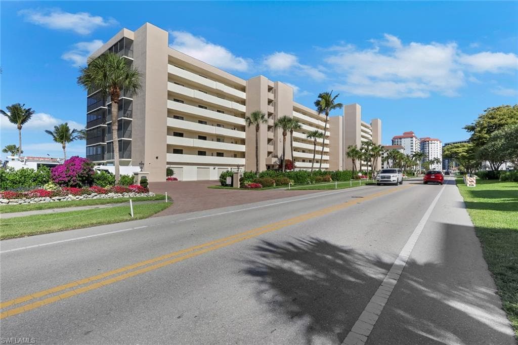 10475 Gulf Shore DR 161 NAPLES, FL 34108