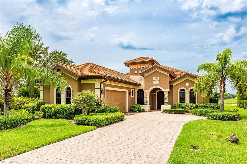 7771 Cottesmore DR NAPLES, FL 34113