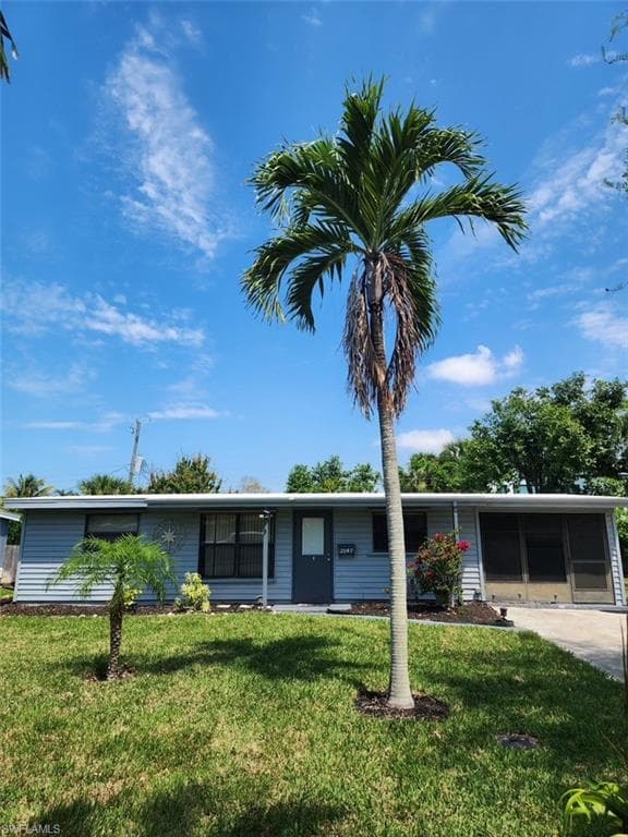 2047 Harbor LN NAPLES, FL 34104