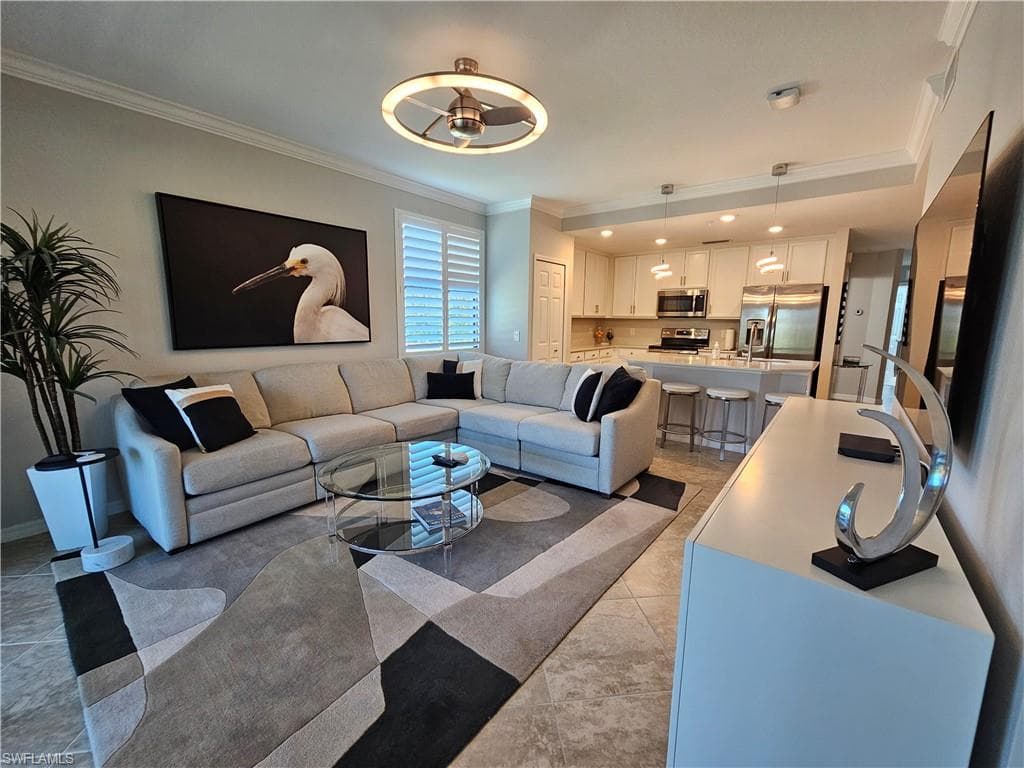 9596 Trevi CT 5428 NAPLES, FL 34113