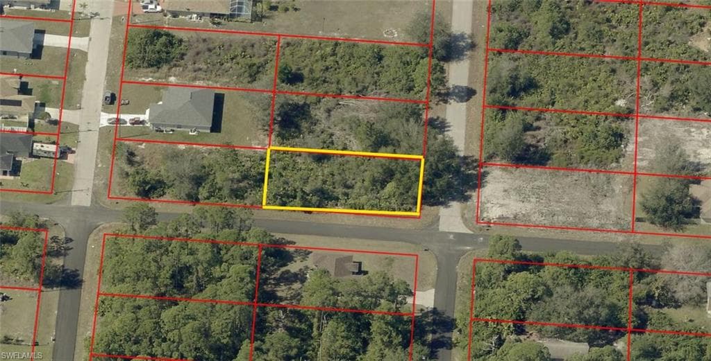 2901 5th ST SW LEHIGH ACRES, FL 33976