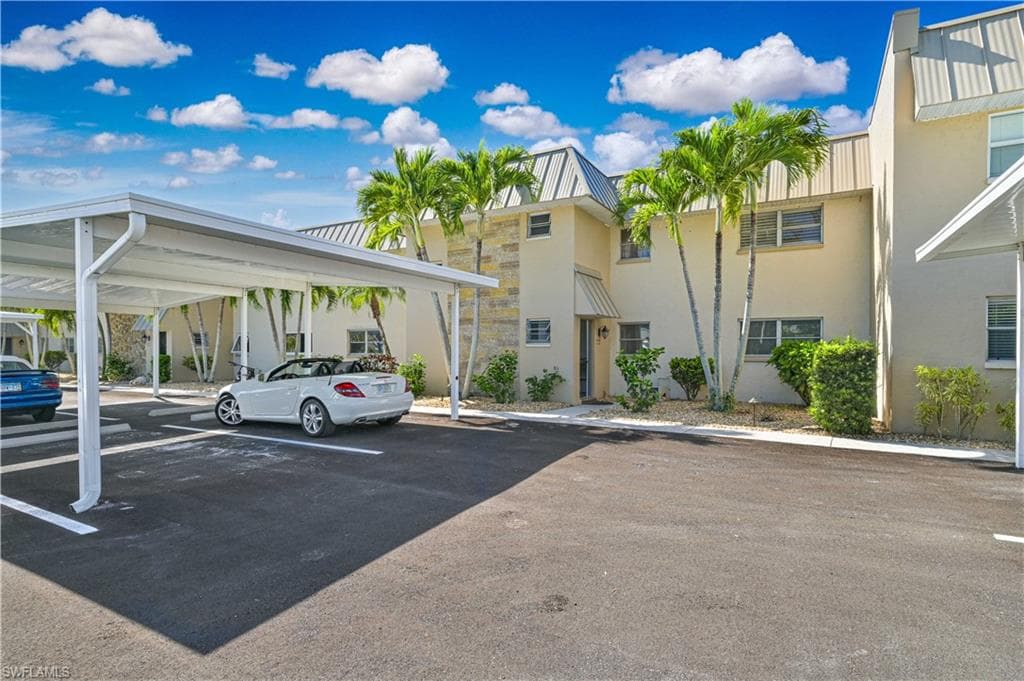 1730 Sandy CIR 105 CAPE CORAL, FL 33904