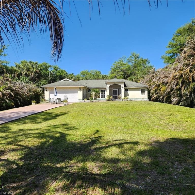 381 8th ST NE NAPLES, FL 34120