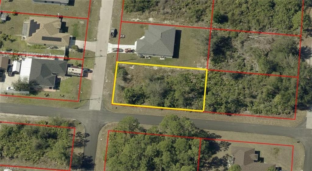 2900 6th ST SW LEHIGH ACRES, FL 33976