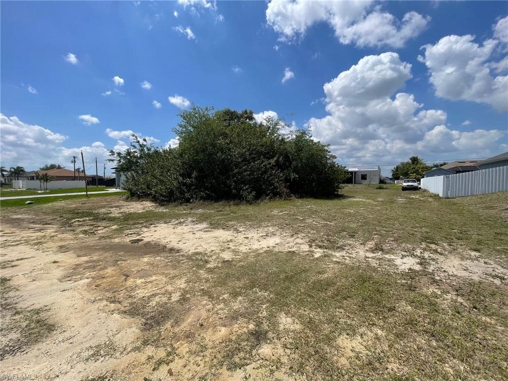 1330 NE 7th PL CAPE CORAL, FL 33909