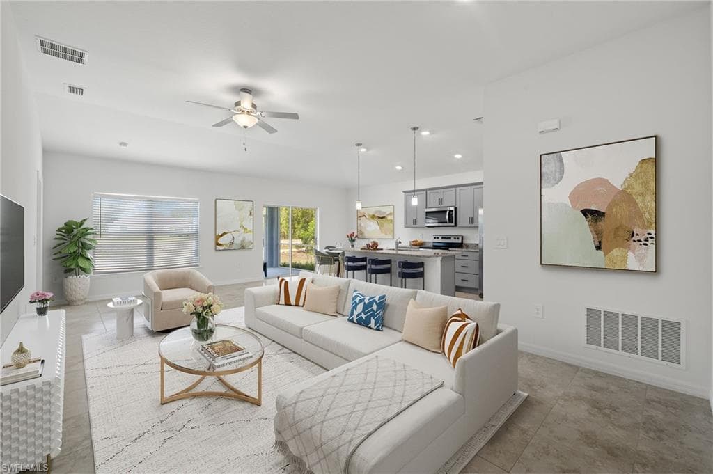 858 Rue Labeau CIR FORT MYERS, FL 33913