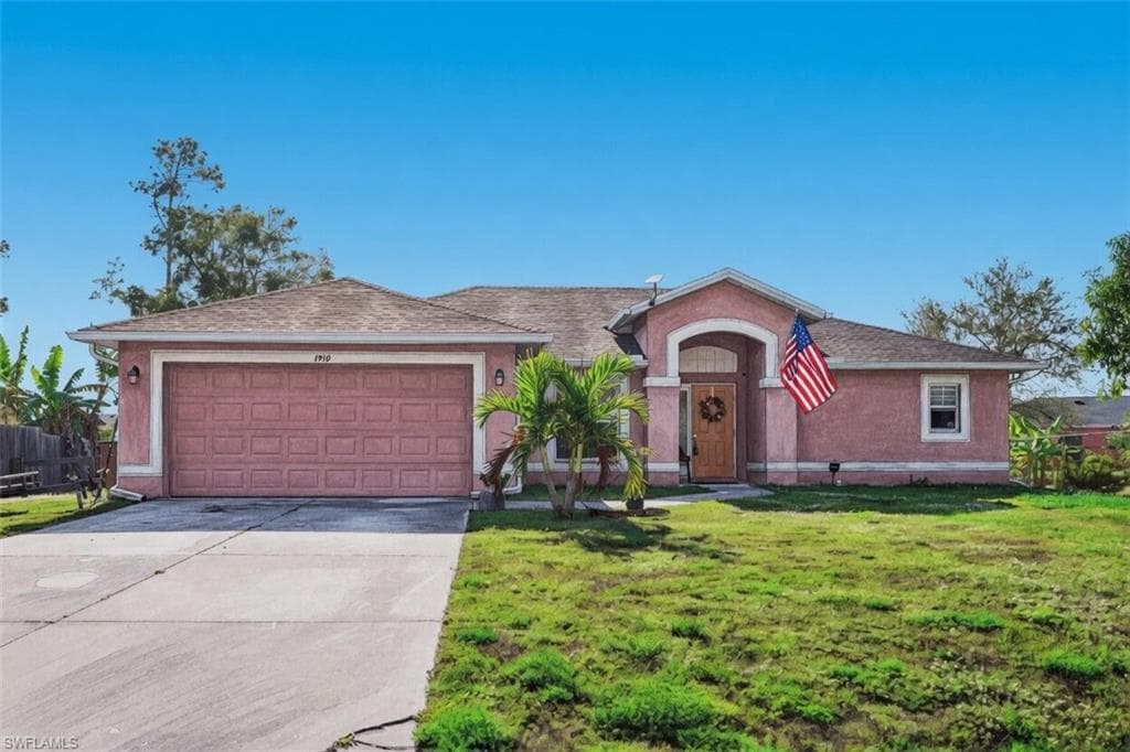 1910 Lorna AVE LEHIGH ACRES, FL 33972