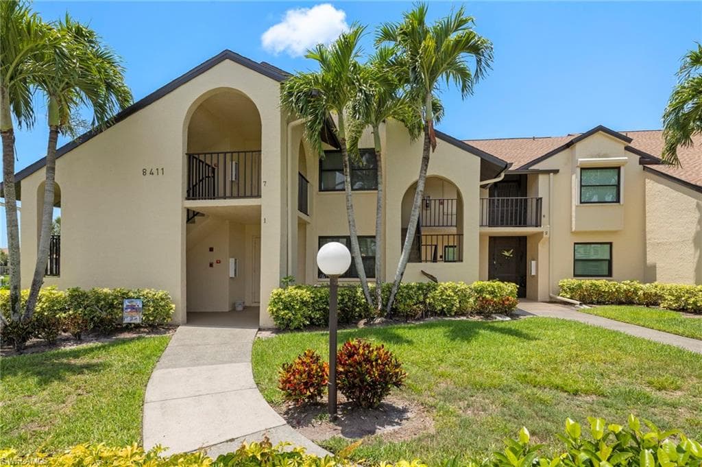 8411 Charter Club CIR 1 FORT MYERS, FL 33919