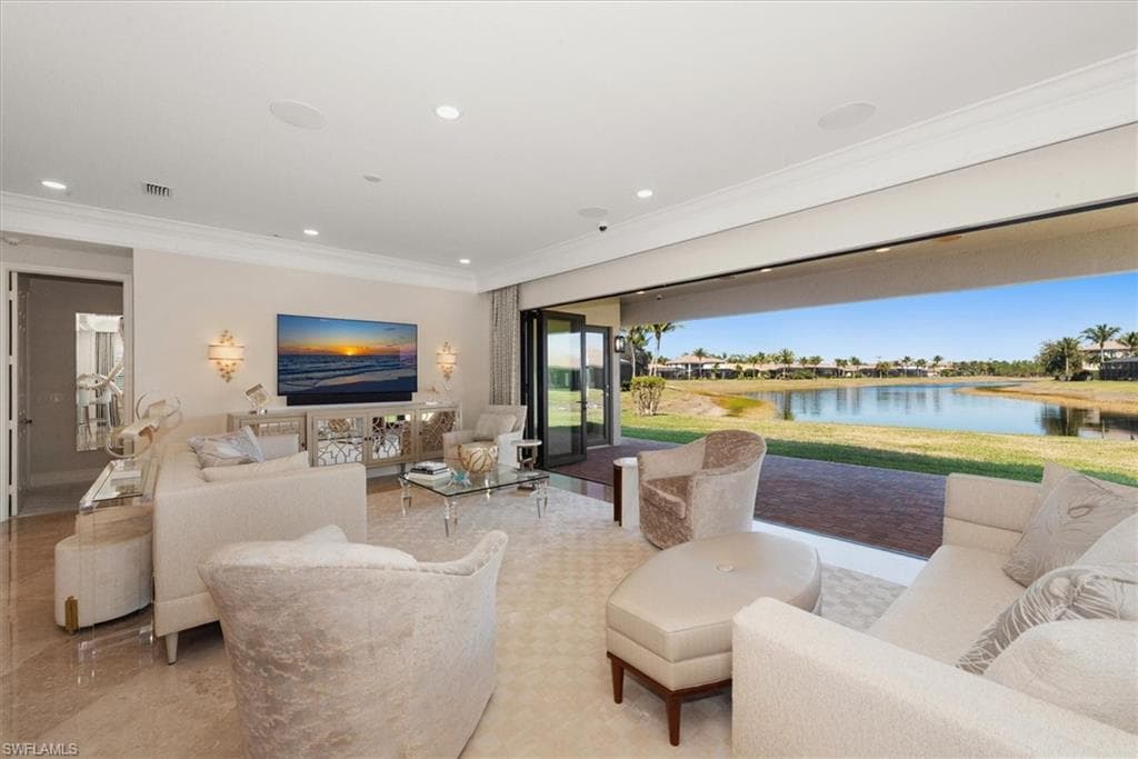 3168 Pacific DR NAPLES, FL 34119