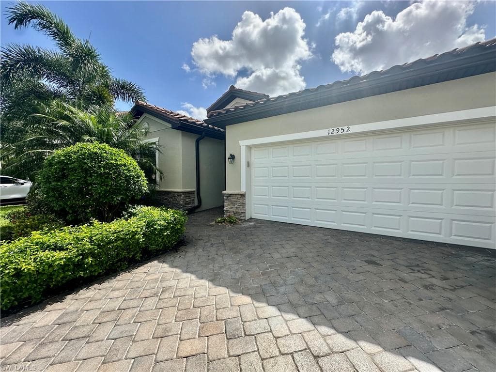 12952 Broomfield LN FORT MYERS, FL 33913