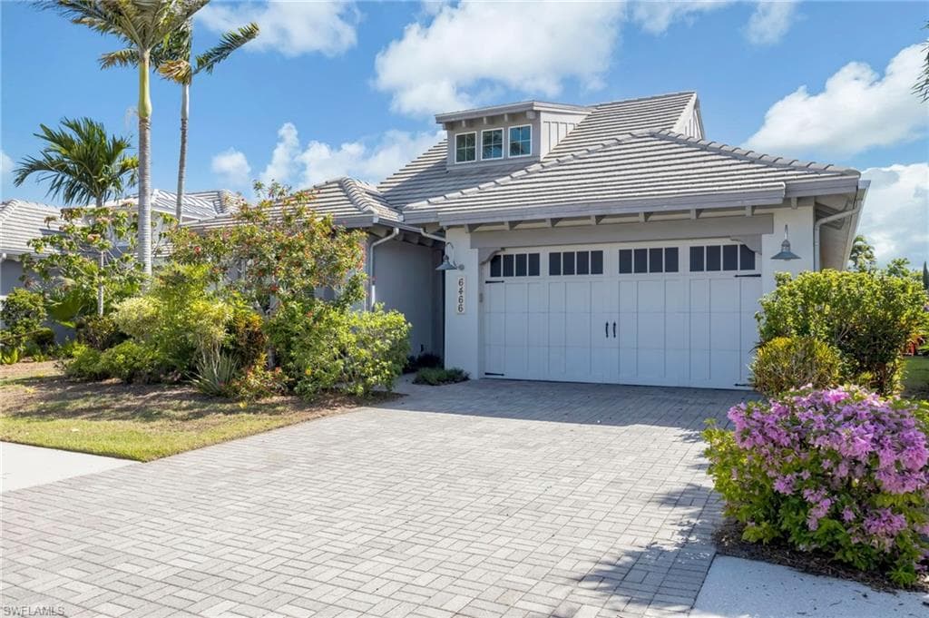 6466 Warwick AVE NAPLES, FL 34113