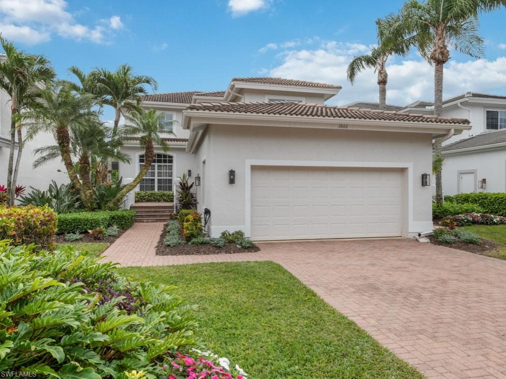 3868 Clipper Cove DR NAPLES, FL 34112