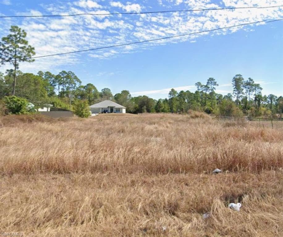 521 Redwood AVE S LEHIGH ACRES, FL 33974
