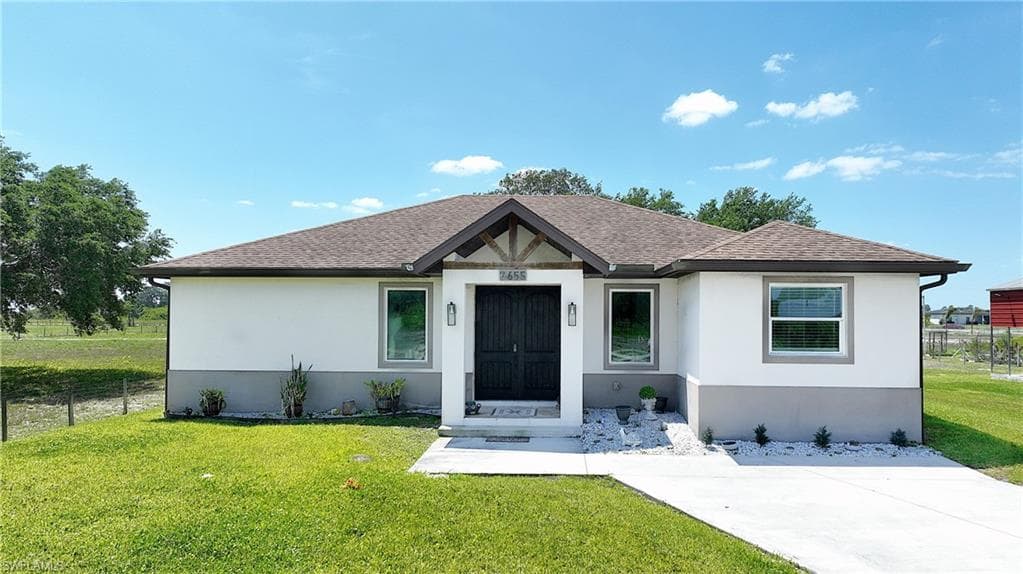7655 17th PL LABELLE, FL 33935