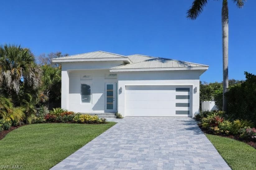 769 95th AVE N NAPLES, FL 34108