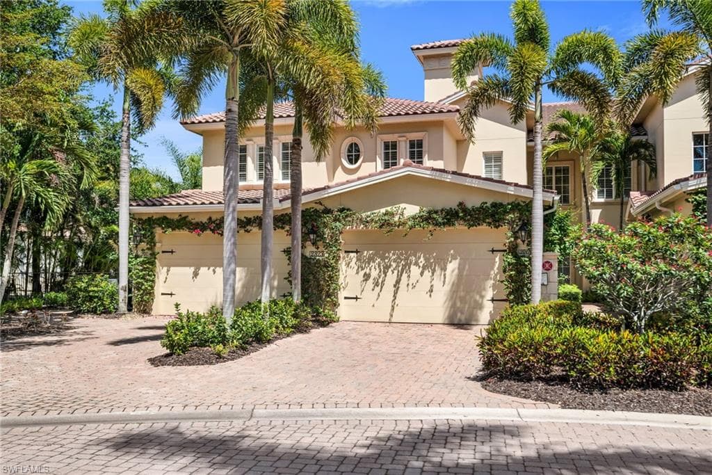 2323 Tradition WAY 201 NAPLES, FL 34105