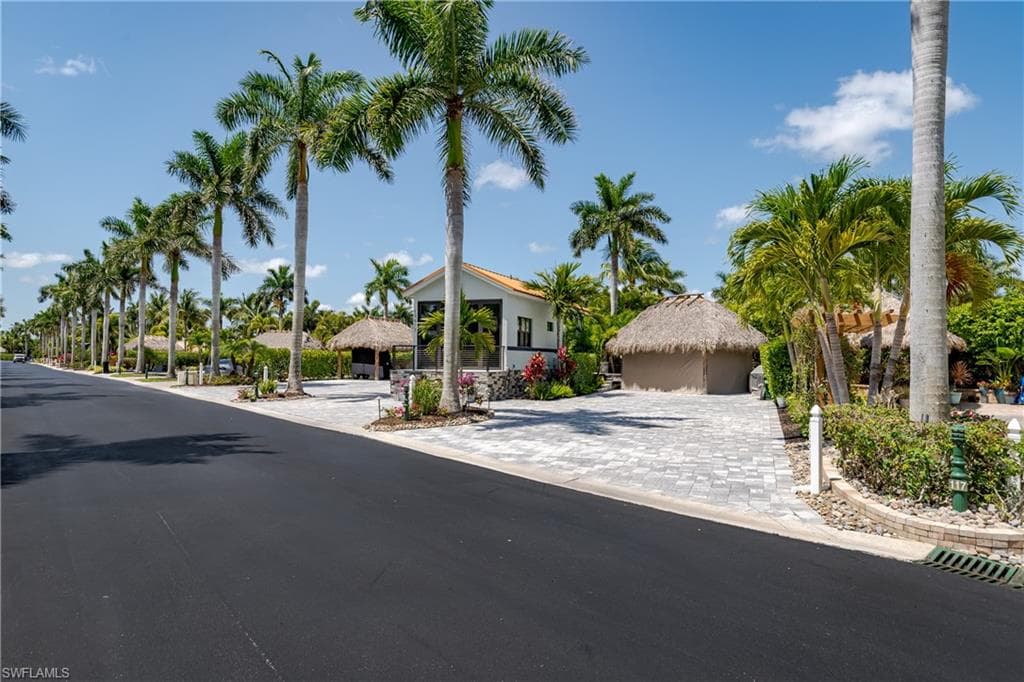13617 Snapper LN NAPLES, FL 34114