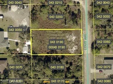 713 Louis AVE LEHIGH ACRES, FL 33972