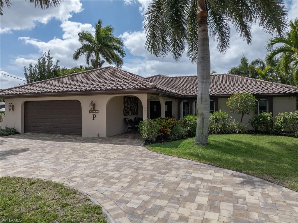 2018 SE 29th ST CAPE CORAL, FL 33904