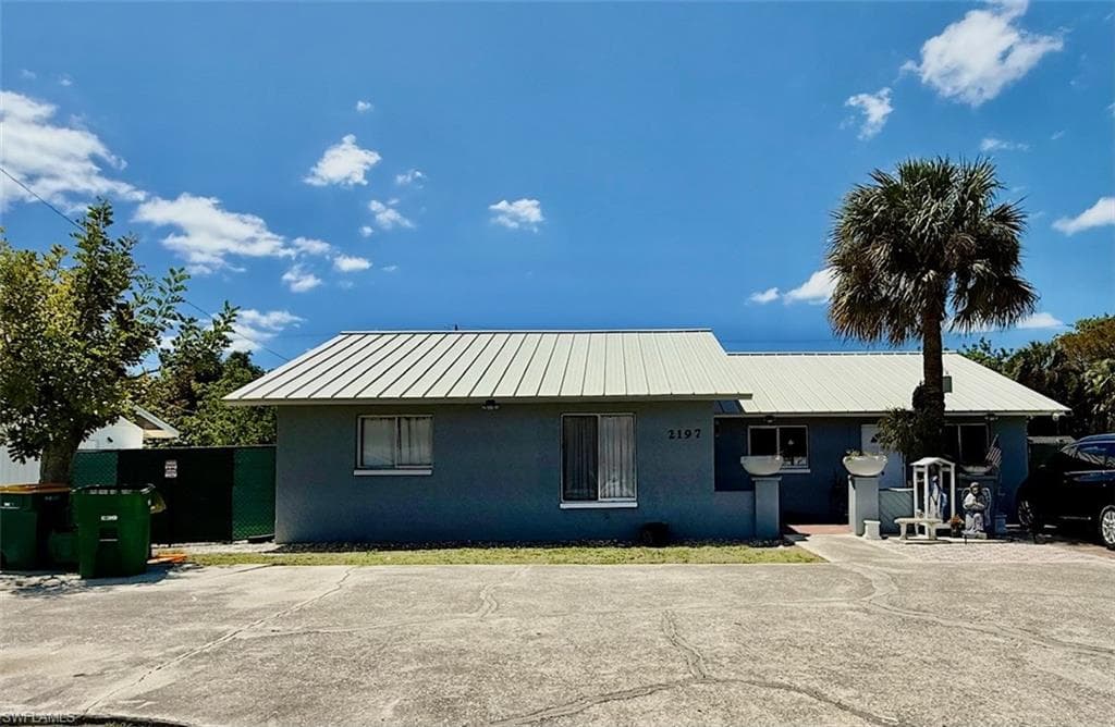 2197 46th TER SW NAPLES, FL 34116