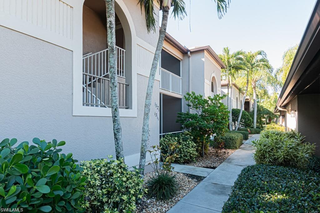 8440 Naples Heritage DR 1321 NAPLES, FL 34112