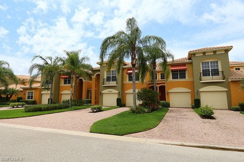 12060 Toscana WAY 201 BONITA SPRINGS, FL 34135