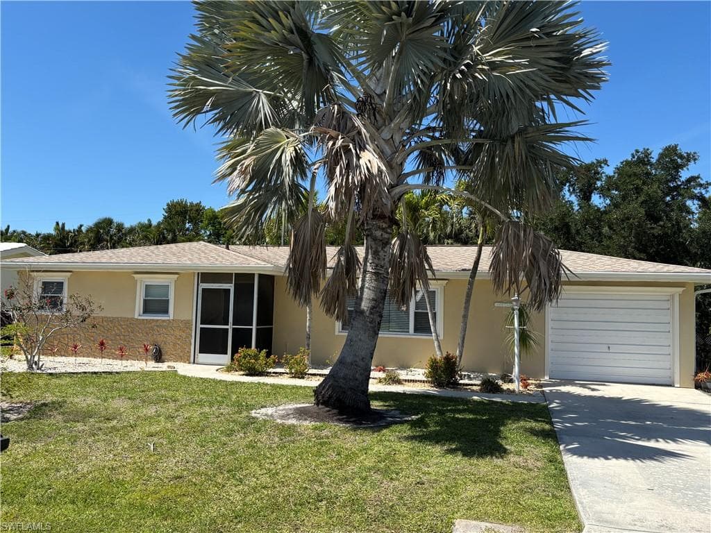 879 Lake McGregor DR FORT MYERS, FL 33919