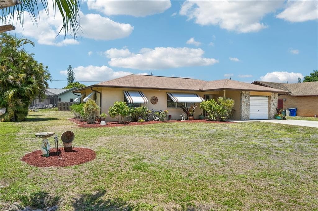 27968 Temple Terrace DR BONITA SPRINGS, FL 34135