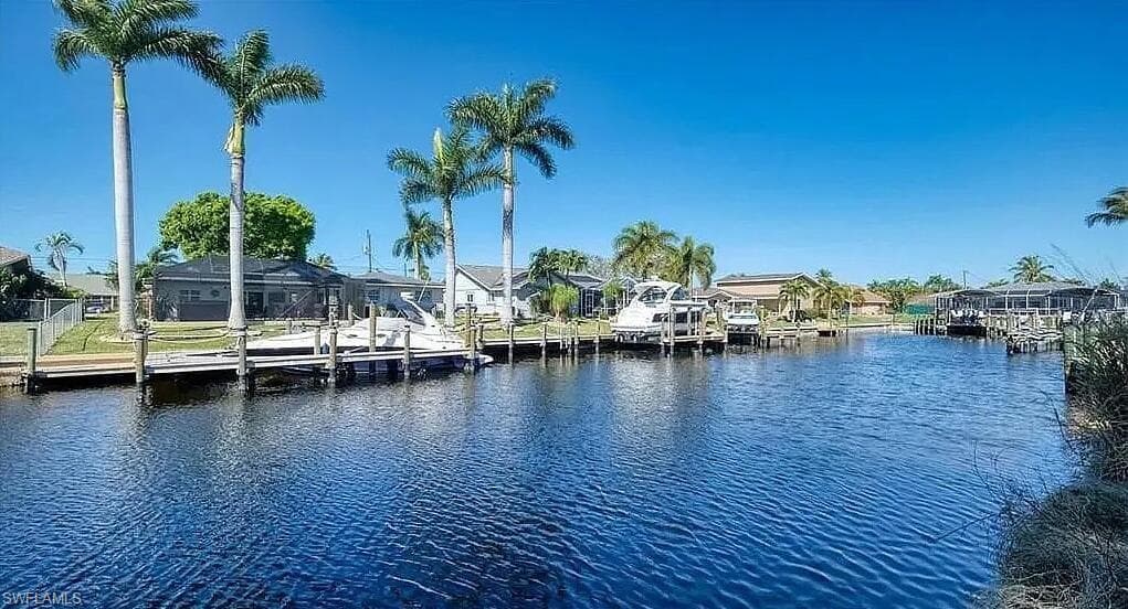 5216 10th AVE CAPE CORAL, FL 33914