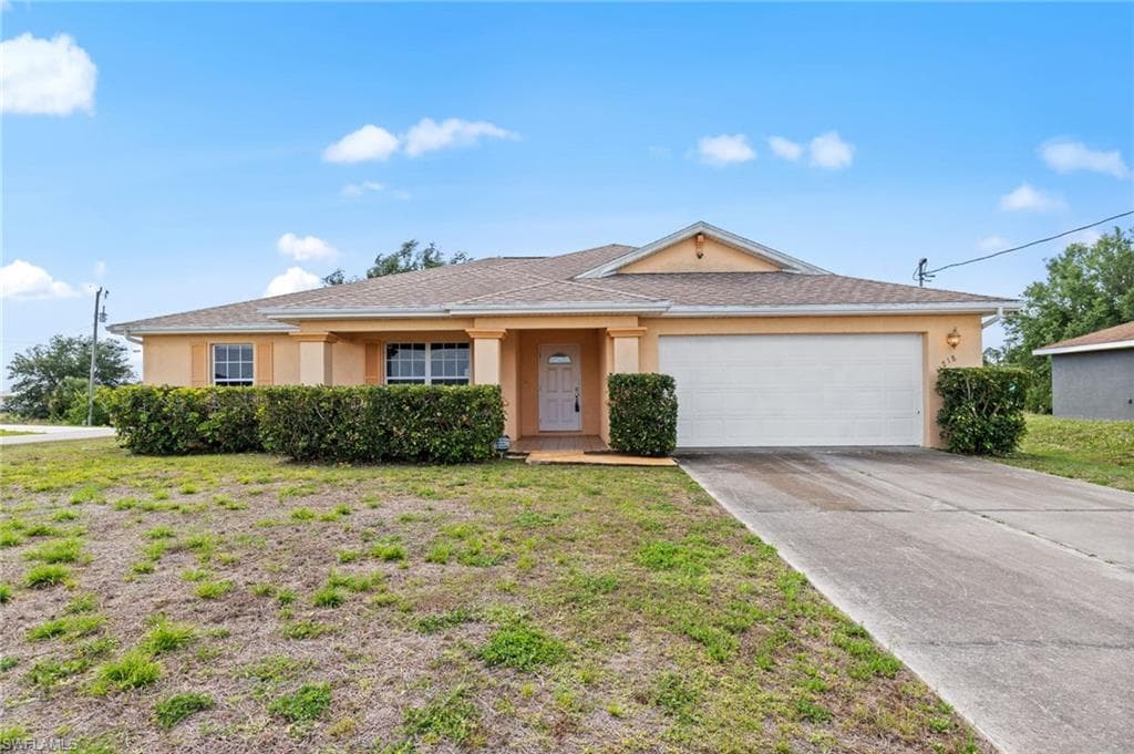 218 Pembroke ST LEHIGH ACRES, FL 33974