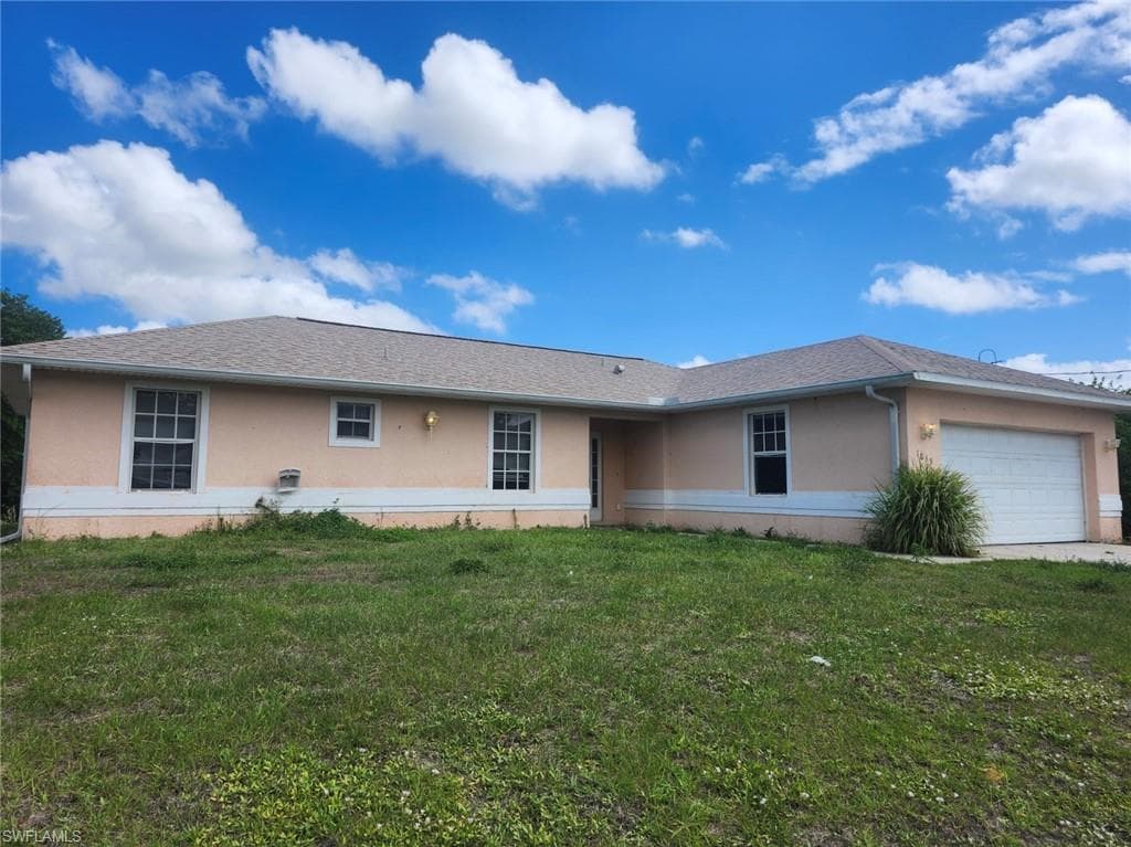 1055 Peach ST LEHIGH ACRES, FL 33974