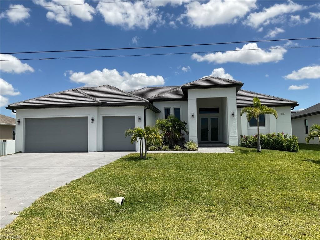 335 SW 31st PL CAPE CORAL, FL 33991