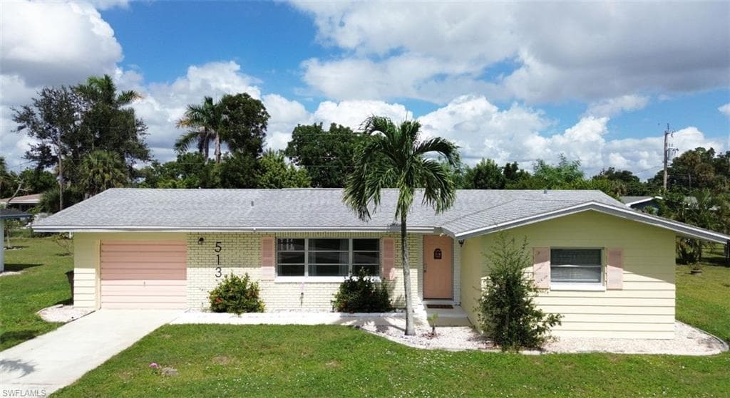 513 Monterey AVE CAPE CORAL, FL 33904