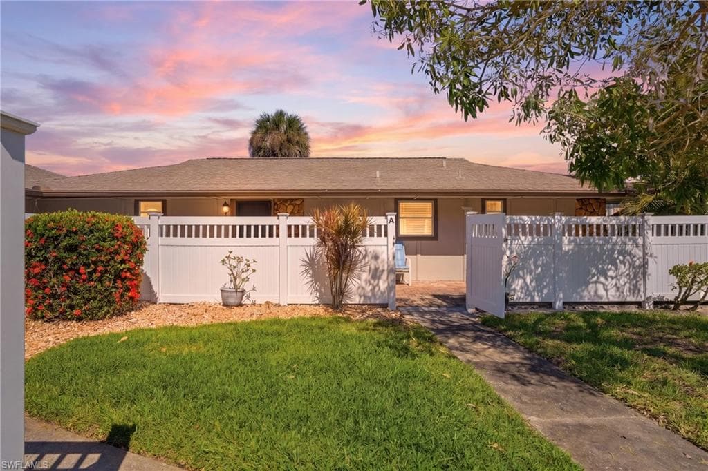 4289 Island CIR 1 FORT MYERS, FL 33919