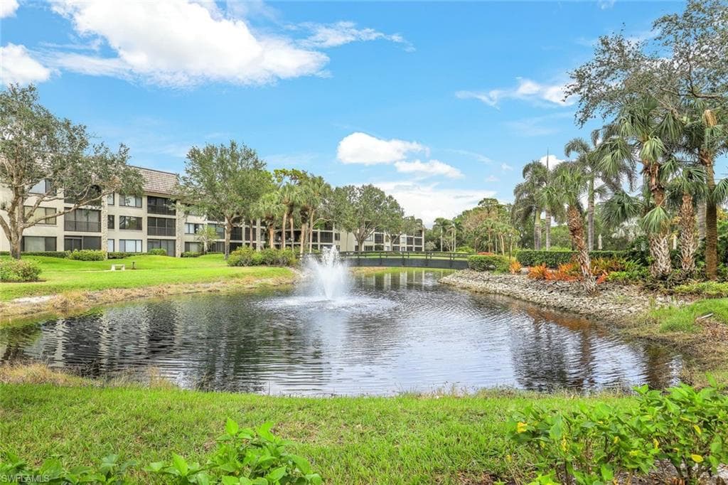 5954 Pelican Bay BLVD 222 NAPLES, FL 34108