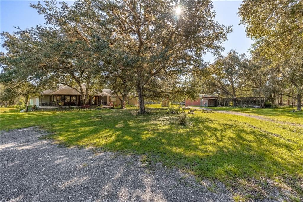 2348 Nine Mile RD LABELLE, FL 33935