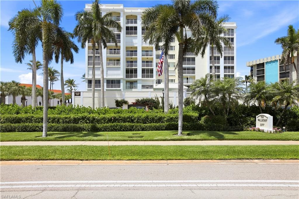 3377 Gulf Shore BLVD N 6B NAPLES, FL 34103