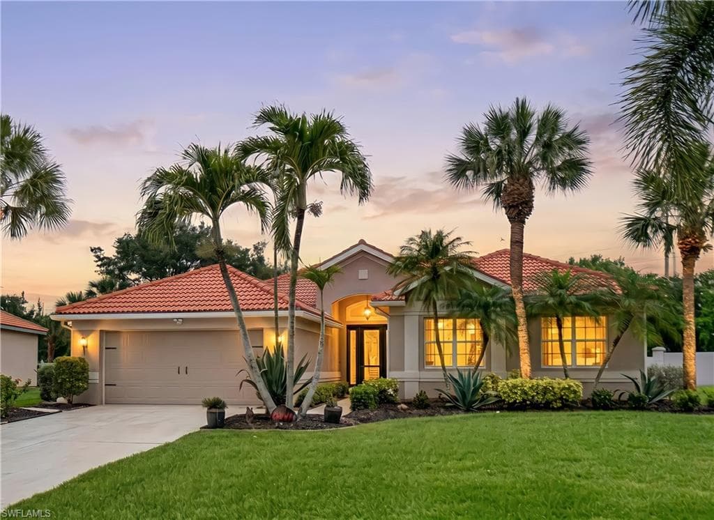 12111 Hidden Links DR FORT MYERS, FL 33913