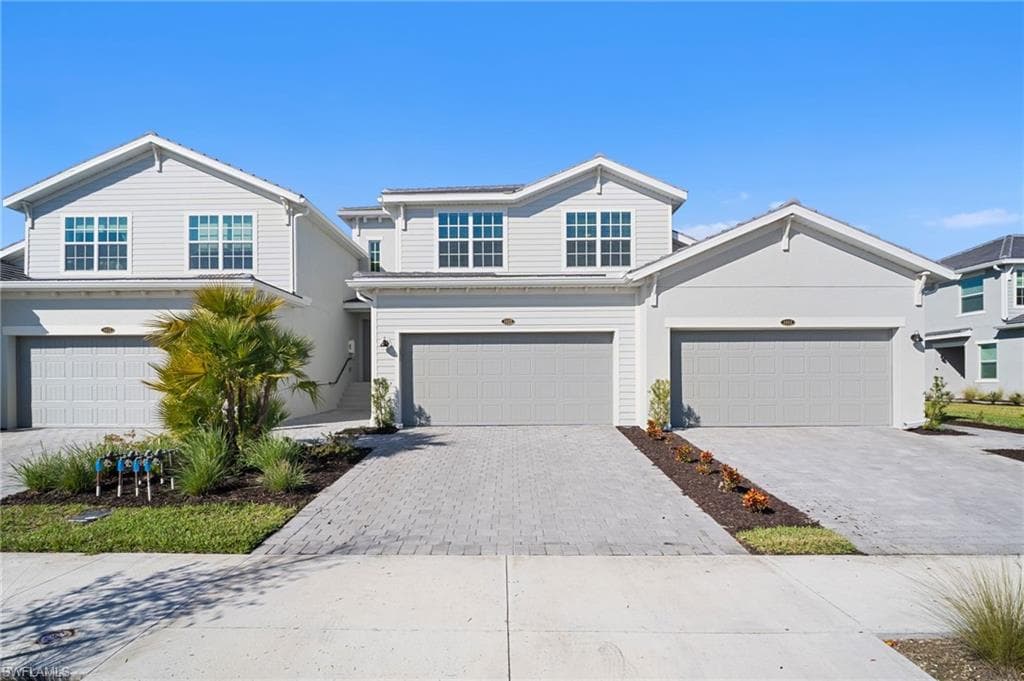 15194 Bluffton LN 1422 Babcock Ranch, FL 33982