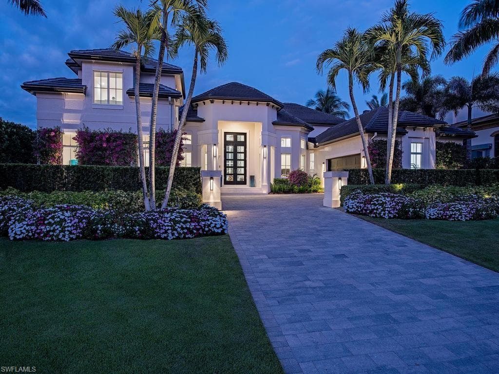 1959 4th ST S NAPLES, FL 34102