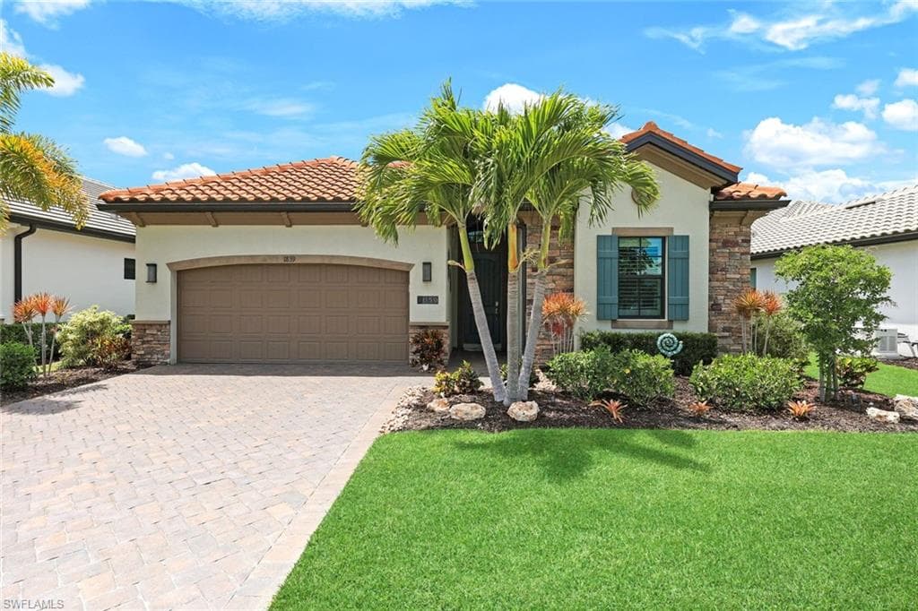 1839 Mustique ST NAPLES, FL 34120