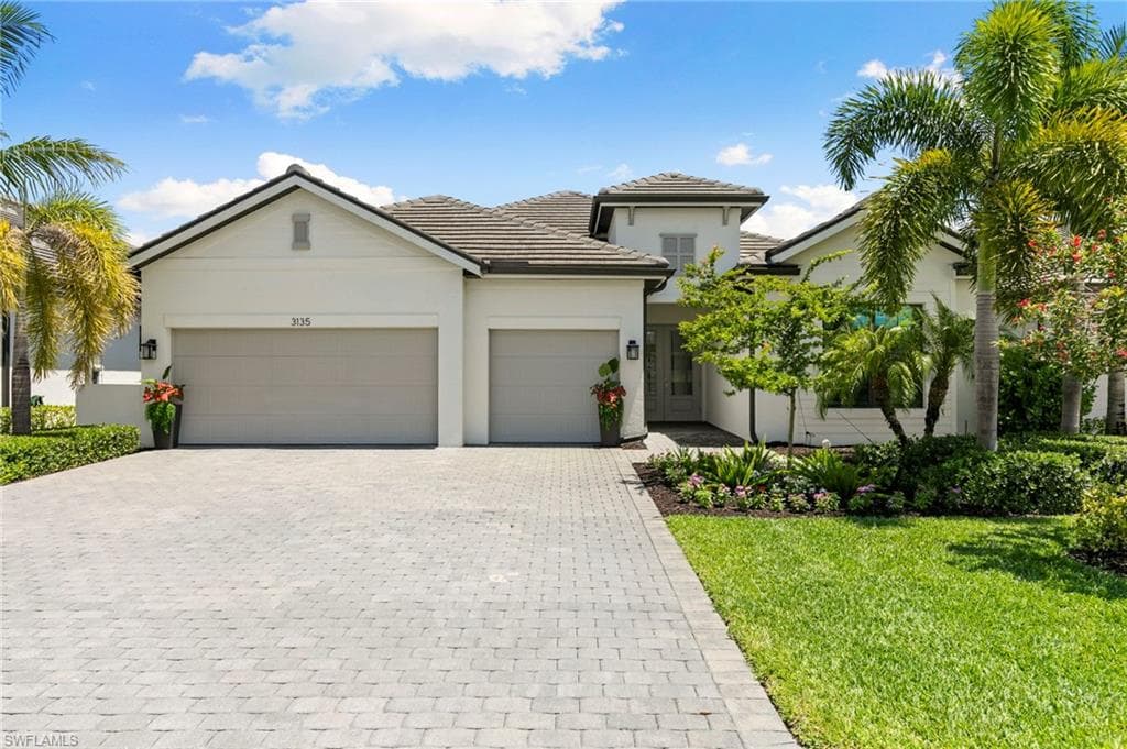 3135 Heather Glen CT NAPLES, FL 34114